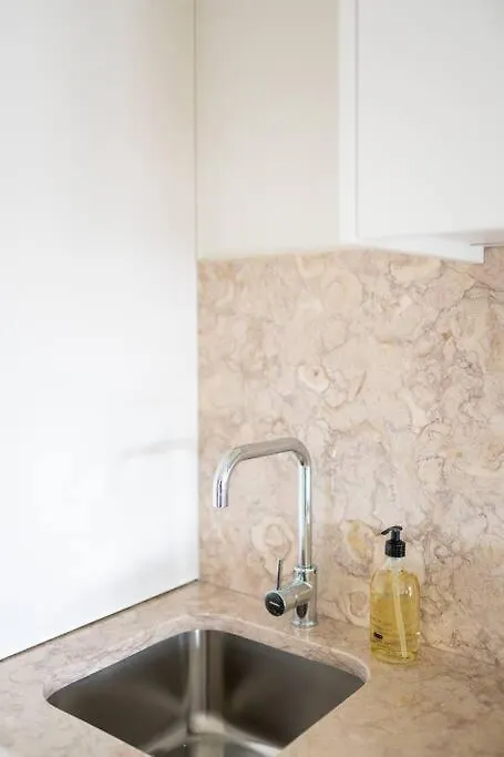 Pardal 1A - Boutique 2 Bed Apartment 리스본